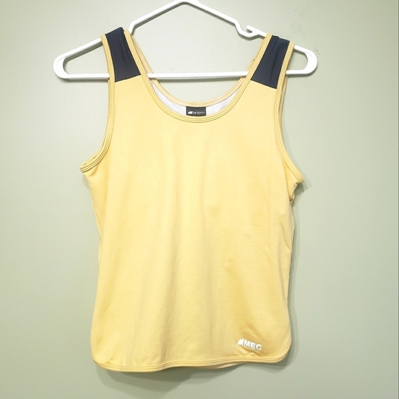 MEC Tops - MEC Workout Tank With Built-In Bra Yellow Size Medium